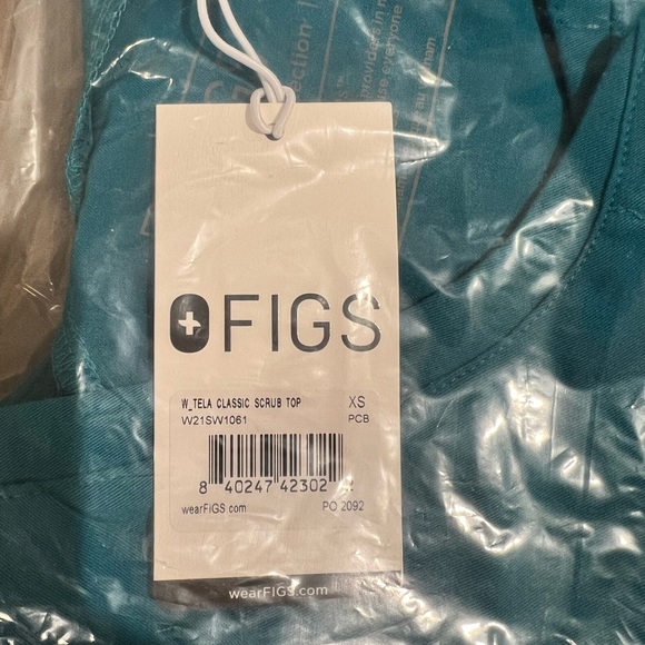 Figs Tela Classic Scrub Top - Picture 3 of 3